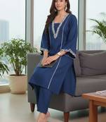 Women Ethnic Motifs Embroidered Regular Thread Work Kurta with Trousers