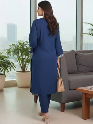 Women Ethnic Motifs Embroidered Regular Thread Work Kurta with Trousers 5
