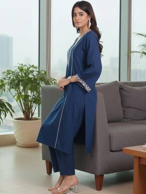 Women Ethnic Motifs Embroidered Regular Thread Work Kurta with Trousers 7