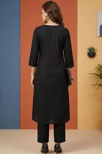 Women Regular Kurta with Trousers