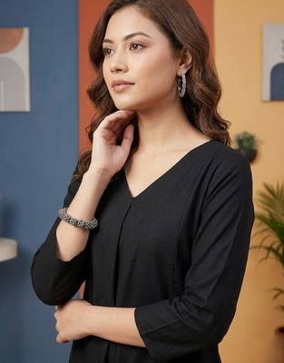 Women Regular Kurta with Trousers 4