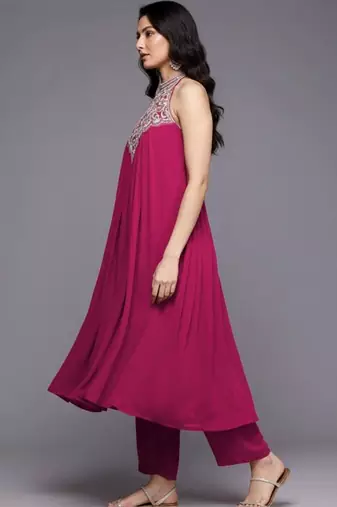 Women Ethnic Motifs Embroidered Empire Thread Work Silk Georgette Kurta with Trousers