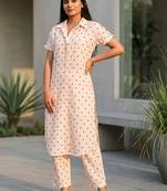 Women Printed Regular Kurta with Trousers