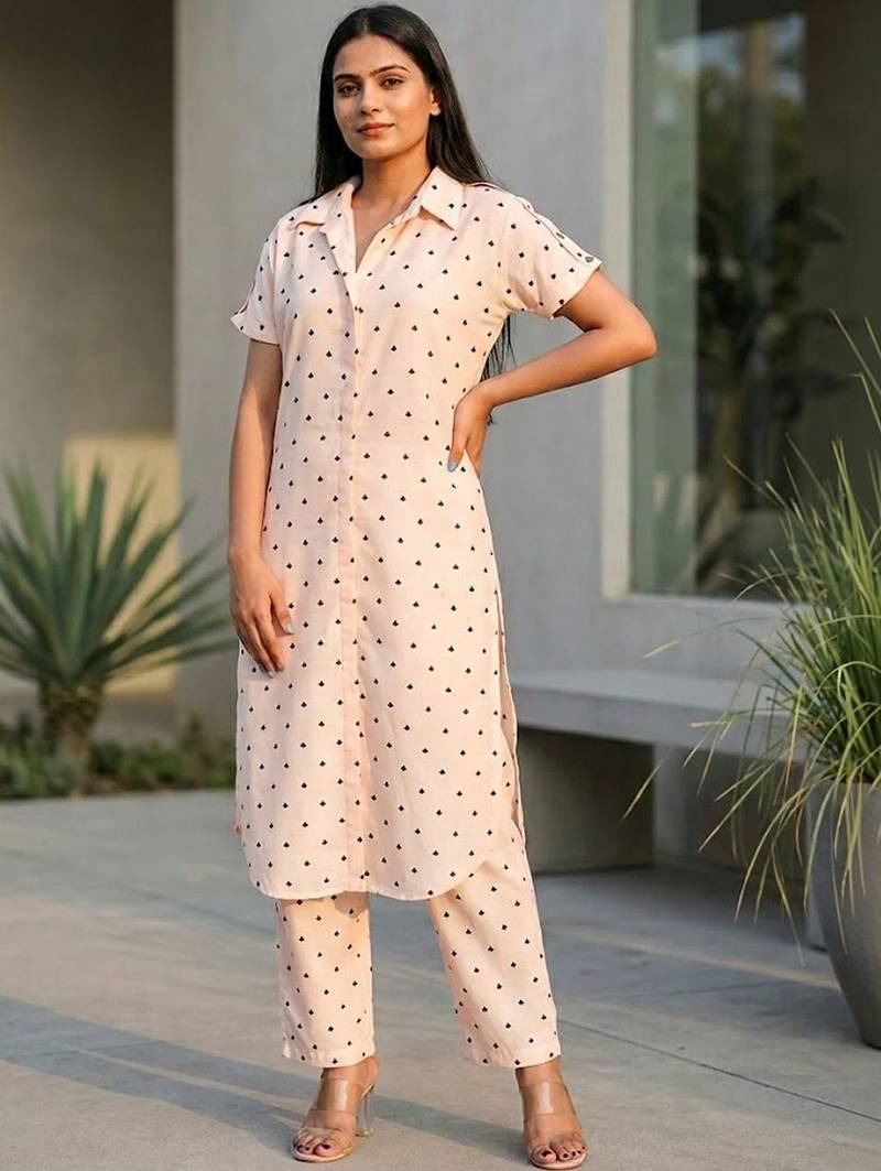 Women Printed Regular Kurta with Trousers