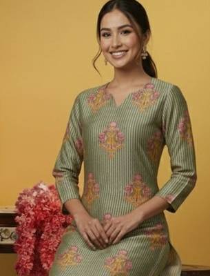 Women Ethnic Motifs Printed Regular Kurta with Trousers 2