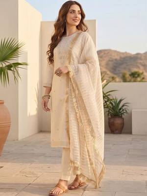 Women Ethnic Motifs Embroidered Regular Thread Work Kurta with Trousers & With Dupatta 4