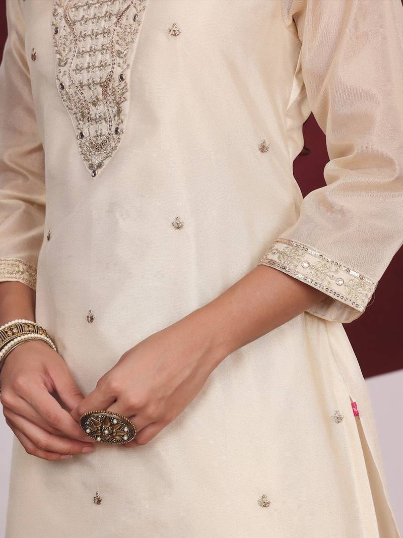 Women Ethnic Motifs Embroidered Regular Thread Work Kurta with Trousers & With Dupatta
