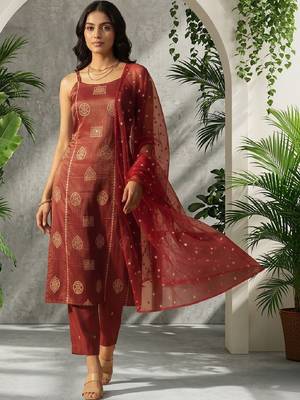 Women Ethnic Motifs Printed Regular Kurta with Trousers & With Dupatta 1