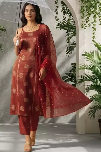 Women Ethnic Motifs Printed Regular Kurta with Trousers & With Dupatta