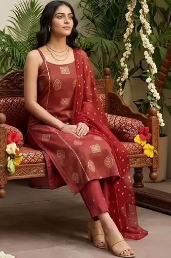 Women Ethnic Motifs Printed Regular Kurta with Trousers & With Dupatta