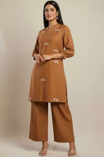 Cotton Flex Thread Work Kurta With Palazzos