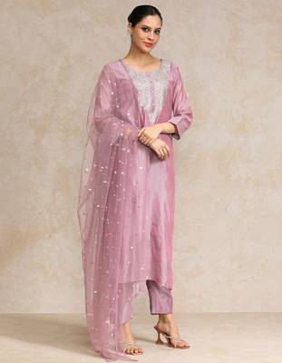 Women Floral Embroidered Regular Chanderi Silk Kurta with Trousers & With Dupatta 5