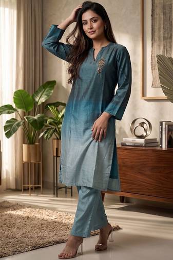 Women Ombre Dyed Regular Thread Work Kurta with Trousers