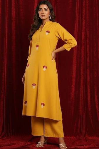 Cotton Flex Embroidered Regular Thread Work Kurta With Palazzos