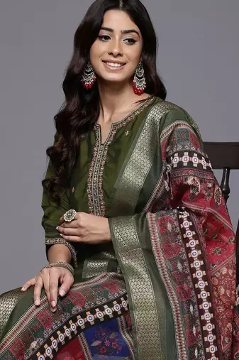 Thread & Zari Embroidered Kurta with Trouser & Ethnic Printed Dupatta
