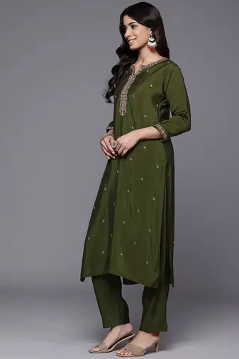 Thread & Zari Embroidered Kurta with Trouser & Ethnic Printed Dupatta