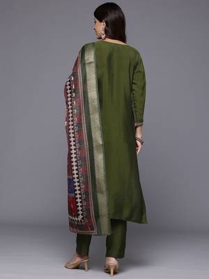 Thread & Zari Embroidered Kurta with Trouser & Ethnic Printed Dupatta 7