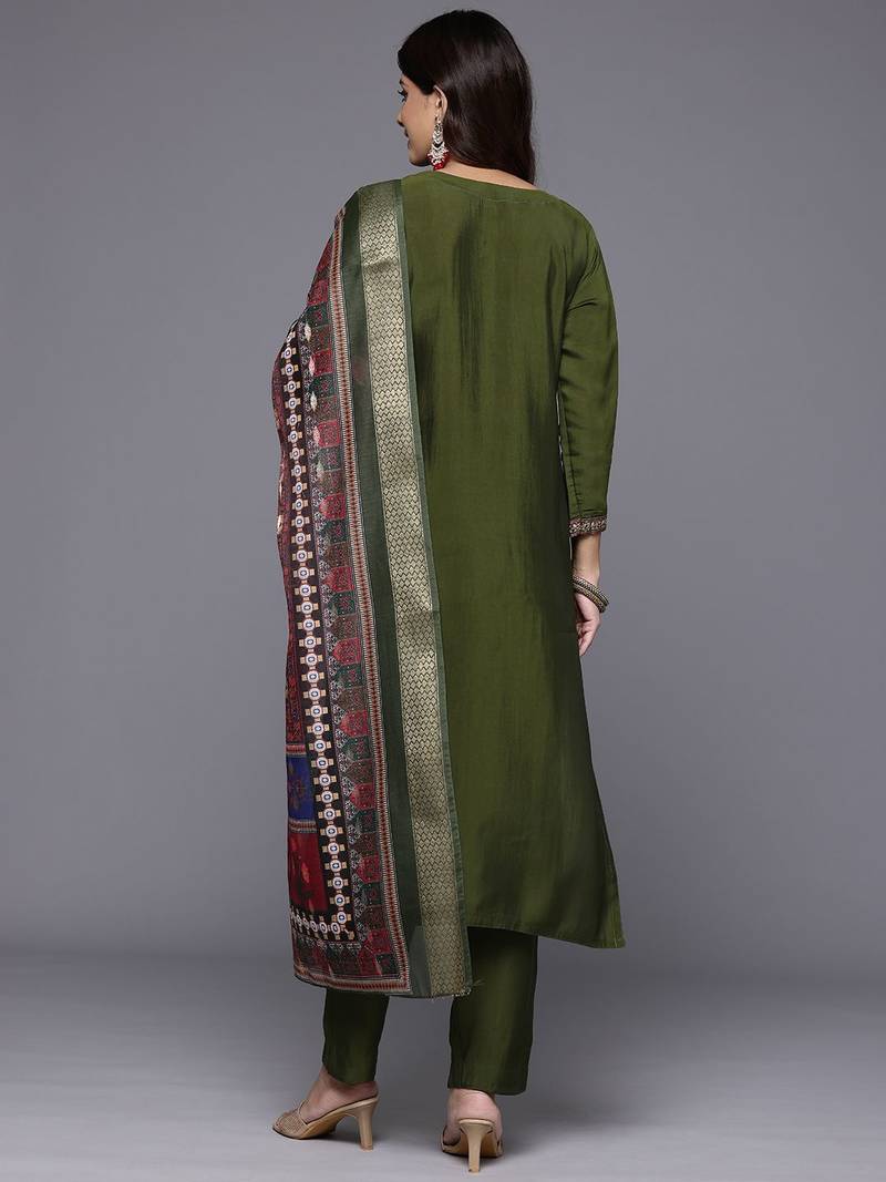 Thread & Zari Embroidered Kurta with Trouser & Ethnic Printed Dupatta
