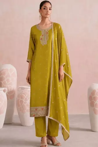 Women Ethnic Motifs Embroidered Regular Thread Work Kurta with Trousers & With Dupatta
