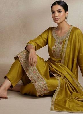 Women Ethnic Motifs Embroidered Regular Thread Work Kurta with Trousers & With Dupatta 2