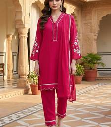Women Ethnic Motifs Embroidered Regular Thread Work Kurta with Trousers & With Dupatta