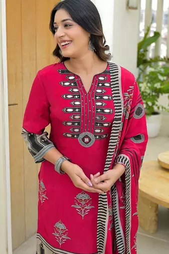 Women Ethnic Motifs Printed Regular Mirror Work Kurta with Trousers & With Dupatta