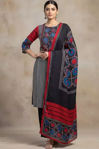 Women Ethnic Motifs Printed Regular Kurta with Trousers & With Dupatta