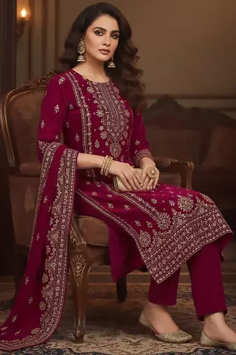Women Ethnic Motifs Printed Regular Velvet Kurta with Trousers & With Dupatta