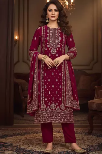 Women Ethnic Motifs Printed Regular Velvet Kurta with Trousers & With Dupatta