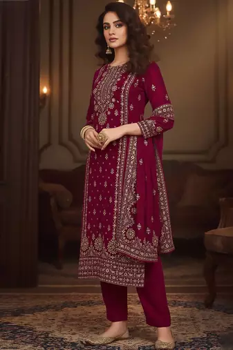 Women Ethnic Motifs Printed Regular Velvet Kurta with Trousers & With Dupatta