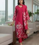 Women Floral Printed Regular Chanderi Silk Kurta with Trousers & With Dupatta