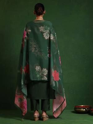 Women Floral Embroidered Regular Thread Work  Cotton Kurta with Trousers & With Dupatta 5