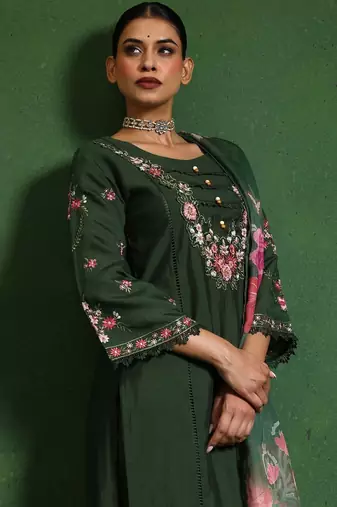 Women Floral Embroidered Regular Thread Work Pure Cotton Kurta with Trousers & With Dupatta