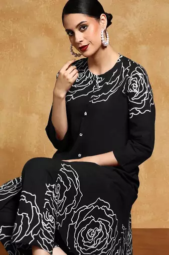 Floral Printed Mandarin Collar A-Line Pure Cotton Kurta With Trousers