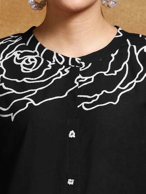 Floral Printed Mandarin Collar A-Line  Cotton Kurta With Trousers 4