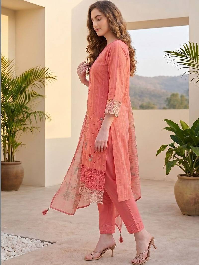 Women Ethnic Motifs Regular Thread Work  Cotton Kurta with Trousers & With Dupatta