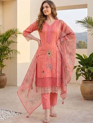 Women Ethnic Motifs Regular Thread Work  Cotton Kurta with Trousers & With Dupatta 4