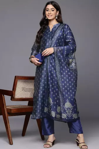 Women Floral Printed Kurta with Trousers & Dupatta