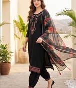 Women Floral Embroidered Regular Thread Work Kurta with Patiala & With Dupatta