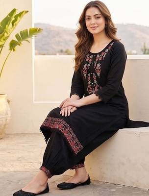 Women Floral Embroidered Regular Thread Work Kurta with Patiala & With Dupatta 5