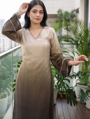 Women Ombre Dyed Regular Thread Work Kurta with Trousers 5