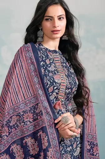 Women Ethnic Motifs Printed Regular Kurta with Trousers & With Dupatta