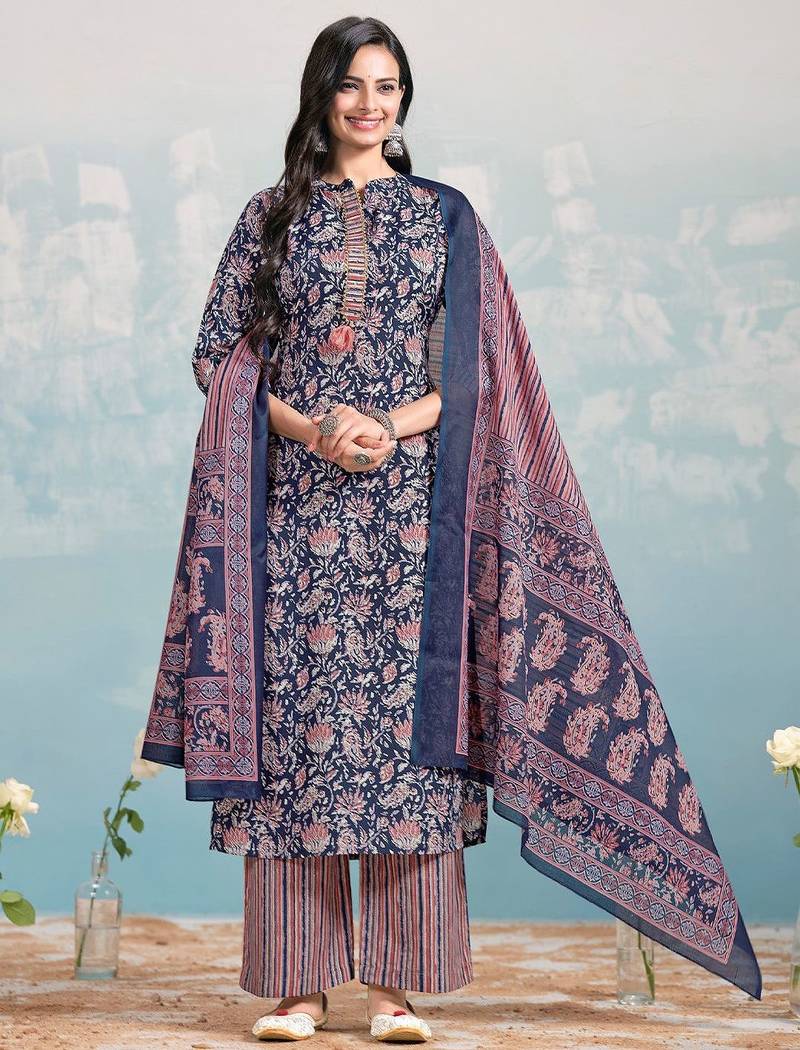 Women Ethnic Motifs Printed Regular Kurta with Trousers & With Dupatta
