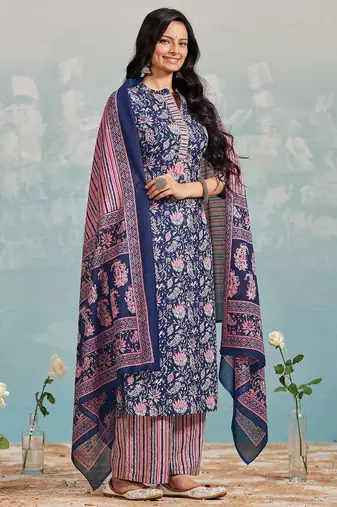 Women Ethnic Motifs Printed Regular Kurta with Trousers & With Dupatta