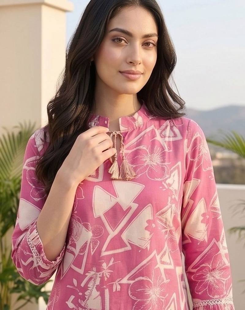 Women Printed Regular Kurta with Trousers