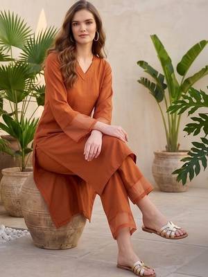 Women Regular Thread Work Silk Crepe Kurta with Palazzos 6