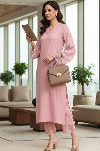 Women Regular Thread Work Silk Crepe Kurta with Trousers