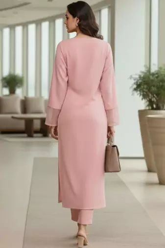 Women Regular Thread Work Silk Crepe Kurta with Trousers