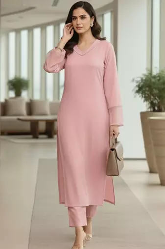 Women Regular Thread Work Silk Crepe Kurta with Trousers