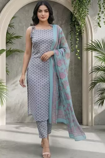 Women Ethnic Motifs Printed Regular Kurta with Trousers & With Dupatta